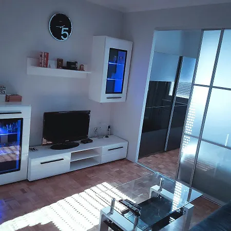 Arena Silver Apartment *